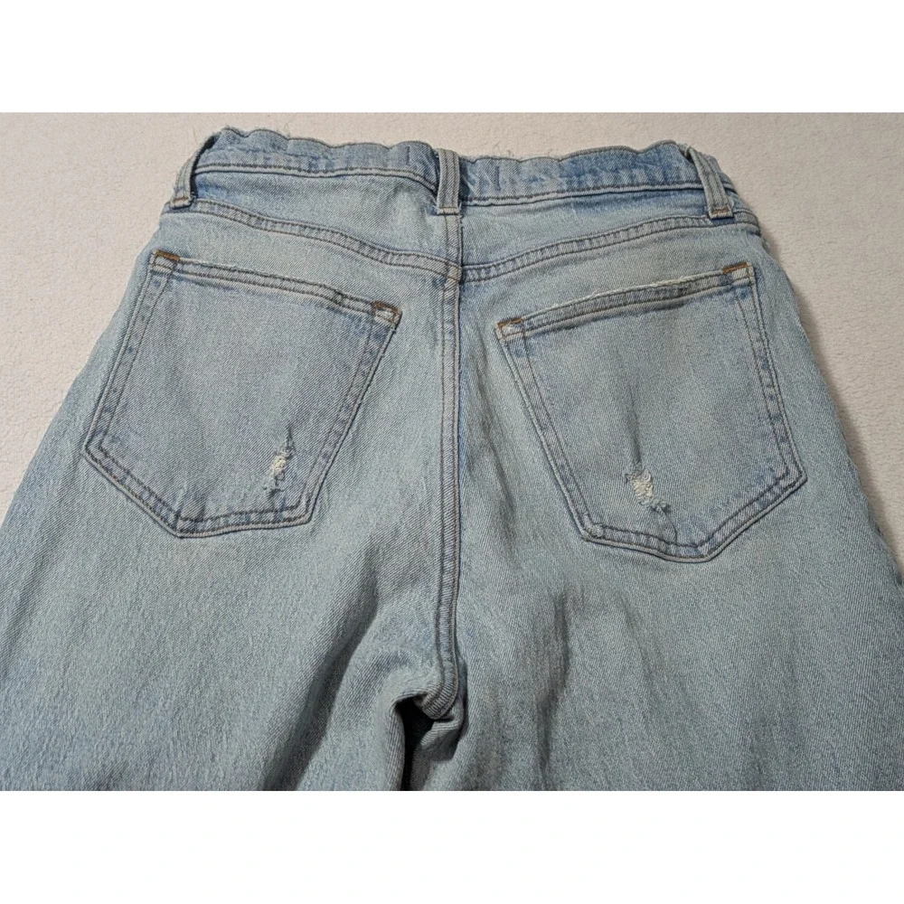Abercrombie Curve Love Mid Rise 90s Straight Jean Size 26 6 Split Hem Light Wash